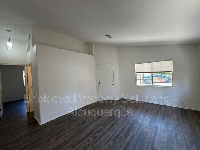 Foto del edificio - 6019 Full Moon Ave NW