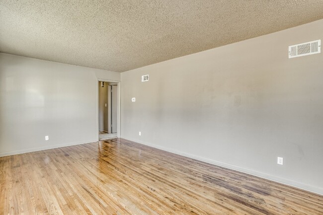 Foto del edificio - Charming 3 Bedroom Rental in Wichita with ...