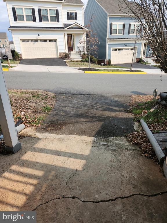 Building Photo - 9606 Jefferson St