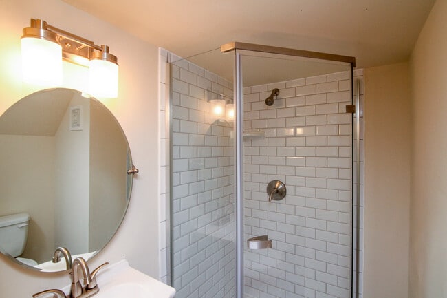 Building Photo - 2713 South Veitch Street