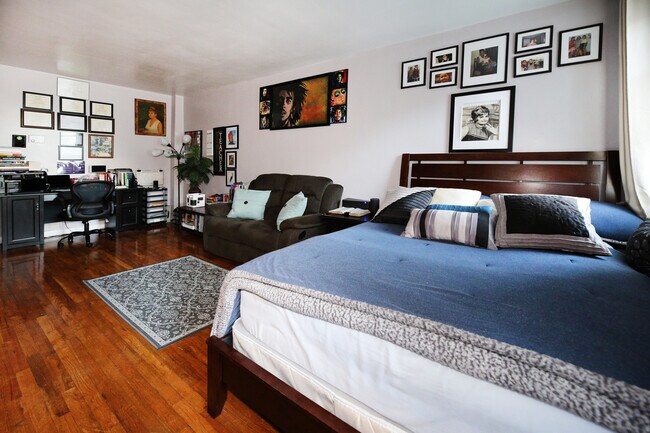 Foto del edificio - 8450 169th St