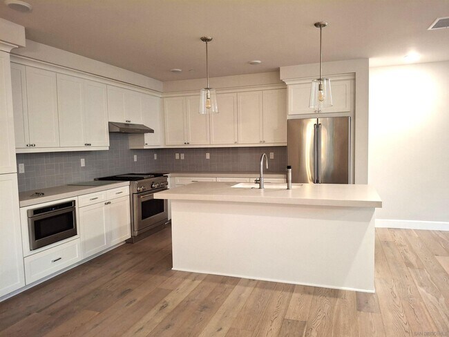 Foto del edificio - 358 Walnut Ave