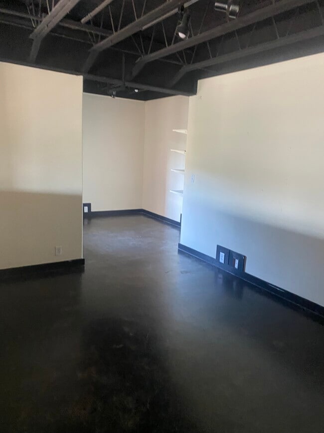 Building Photo - Heritage Lofts