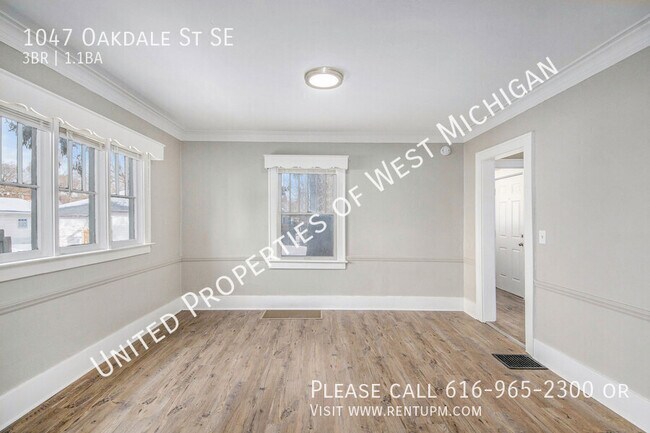 Foto del edificio - Available Now | 3 Bedroom, 1.5 Bath Single...