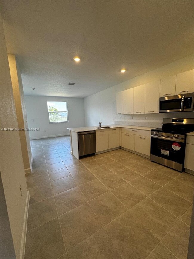 Foto del edificio - 2325 NW 125 St