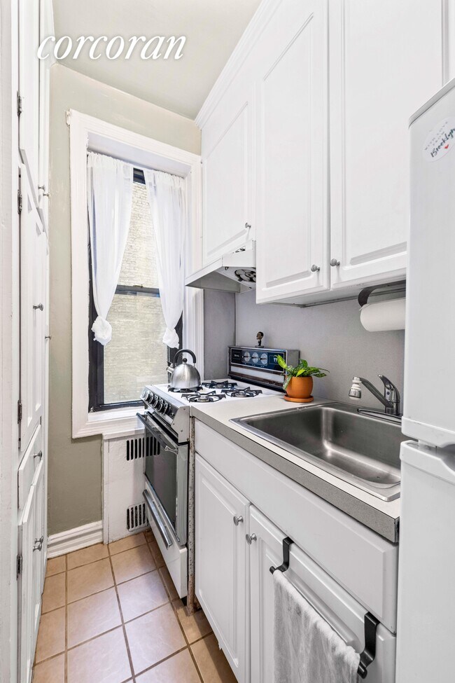 Foto del edificio - 72 Orange St