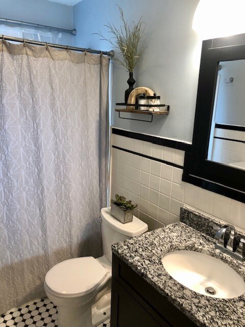Baño - 2310 Willard Ave