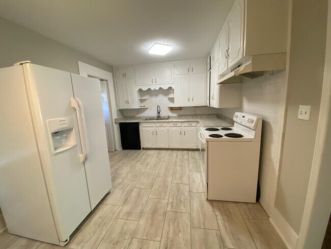 Building Photo - 624 N 34th St