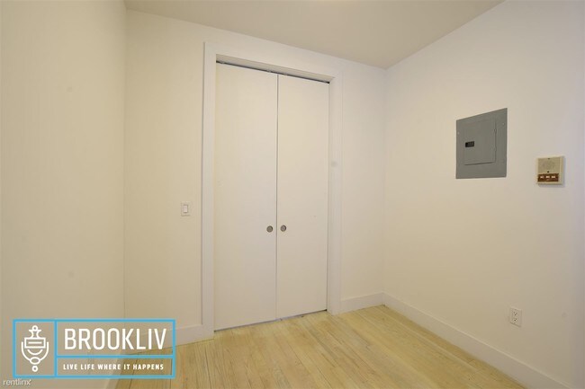 Foto del edificio - 2 br, 1 bath Apartment - 161 Utica Ave P