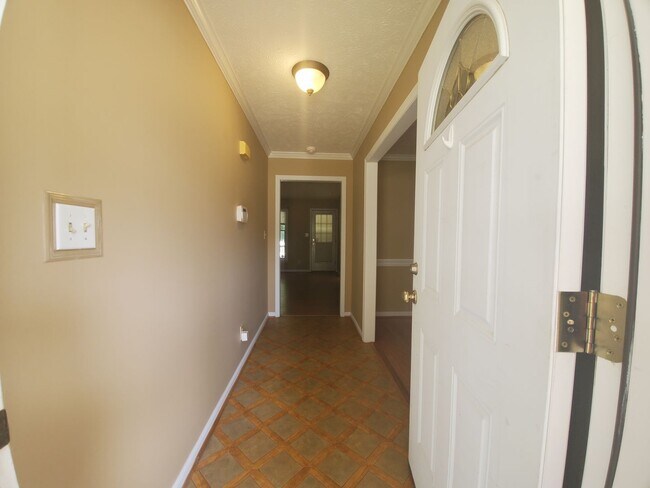 Foto del edificio - 5090 Summer Ridge Rd