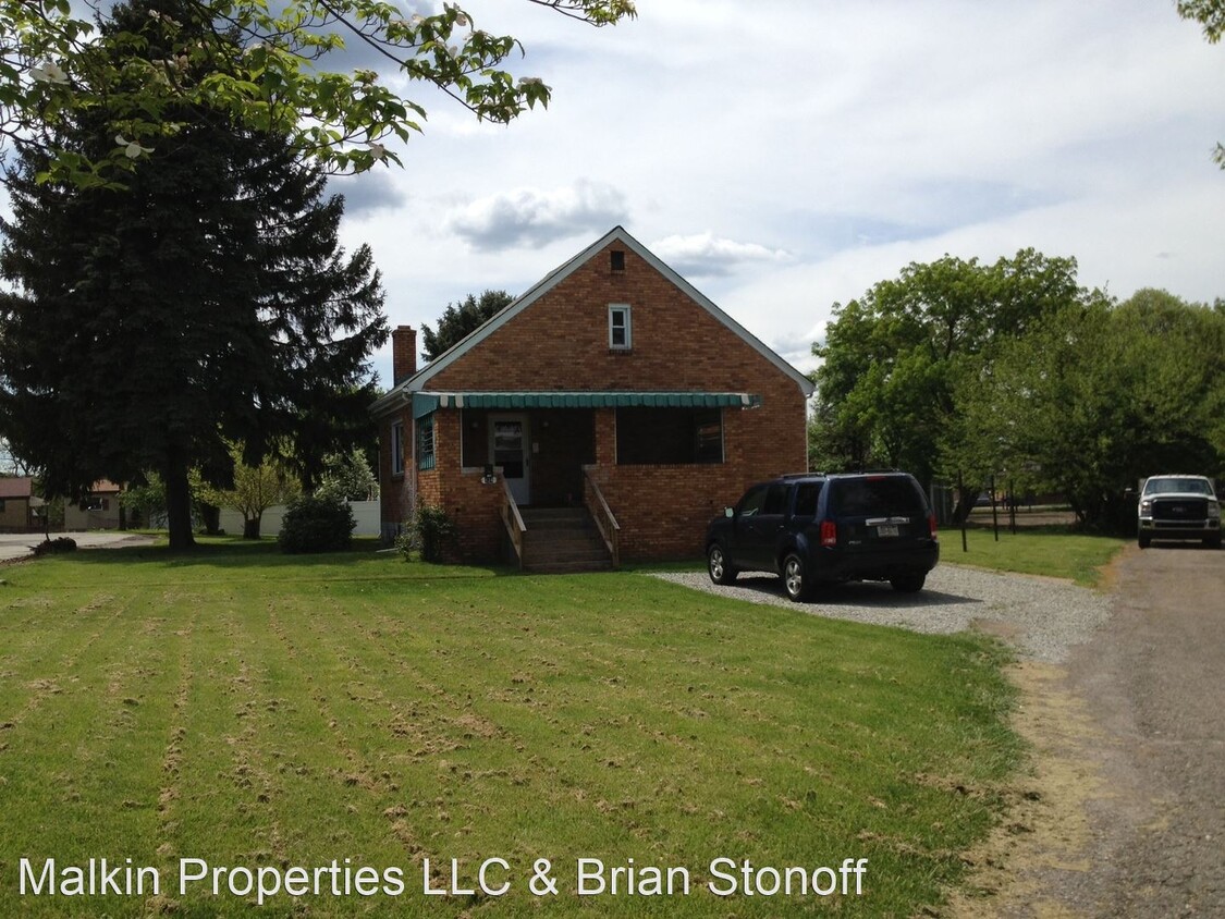 Primary Photo - 3 br, 1 bath House - 124 Phlox