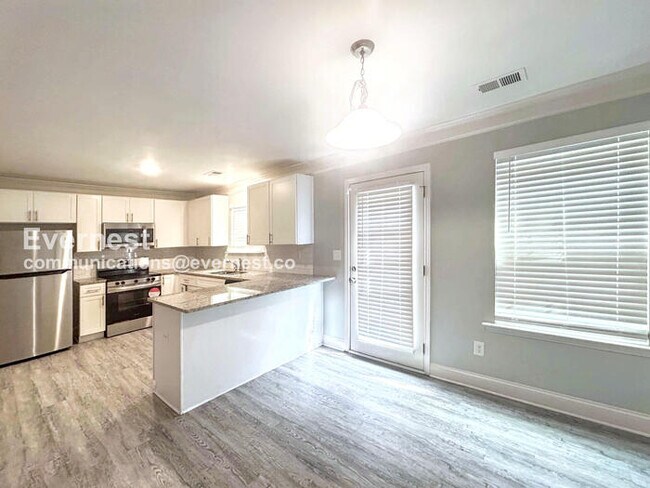 Foto del edificio - 5220 Hanover St
