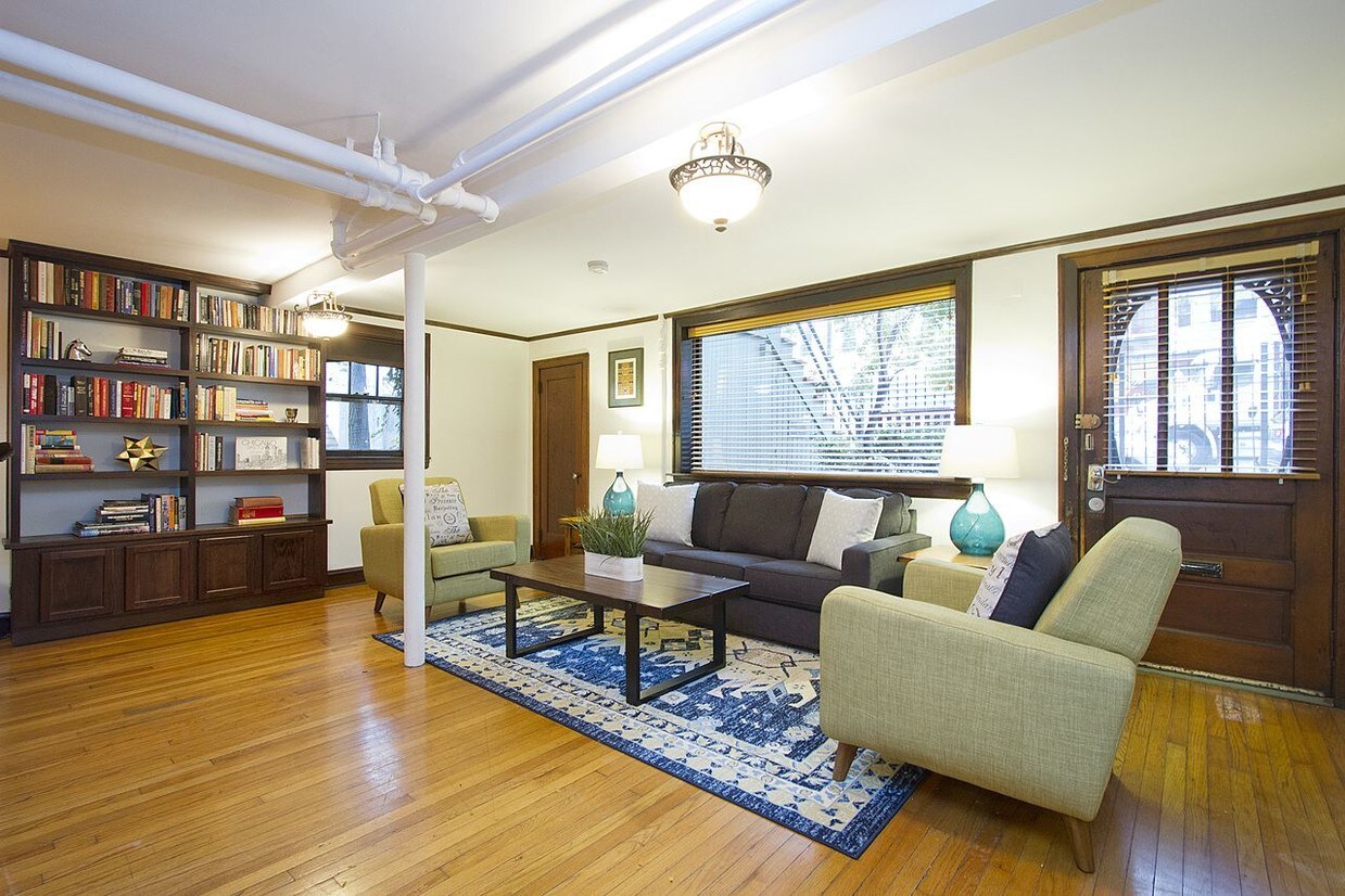 1944 N Sedgwick St, Chicago, IL 60614 Apartments in Chicago, IL