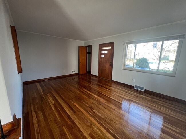 Foto del edificio - 2 Bedroom Townhome in Grandview!!
