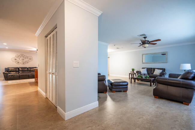 Building Photo - 14144 Wellington Trace
