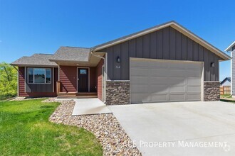 Building Photo - 564 Quinton Ln