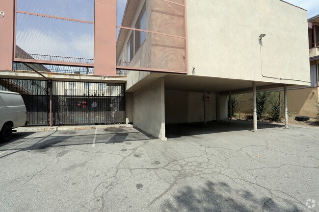 Building Photo - 209 S Rampart Blvd