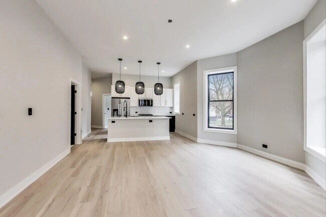 Foto del edificio - 1311 N Rockwell St