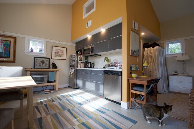 Foto del edificio - 4239 NE Skidmore St.