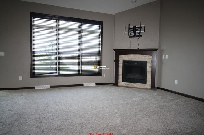 Building Photo - Home located in Family Friendly Neighborhood