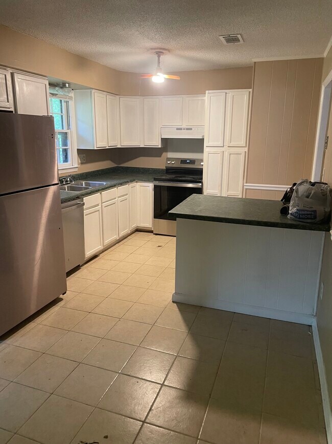 Cocina - 105 Valencia Cir