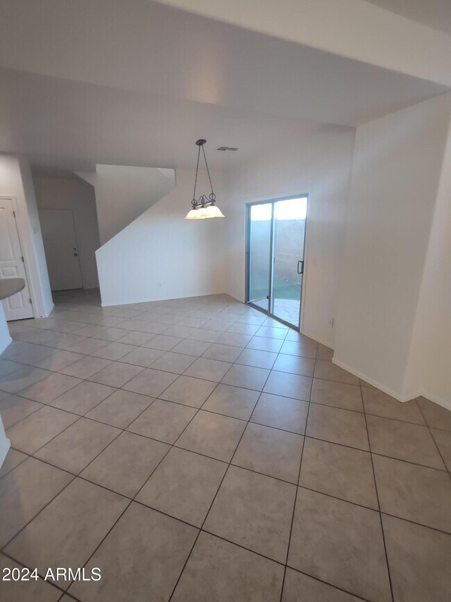 Building Photo - 3918 S Napa Ln
