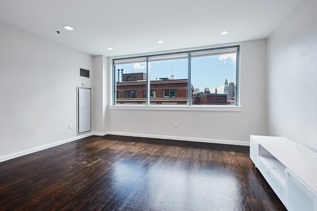 Building Photo - 225 Causeway St