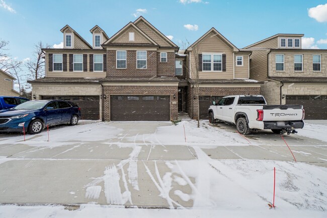 Foto del edificio - 525 Addison Cir