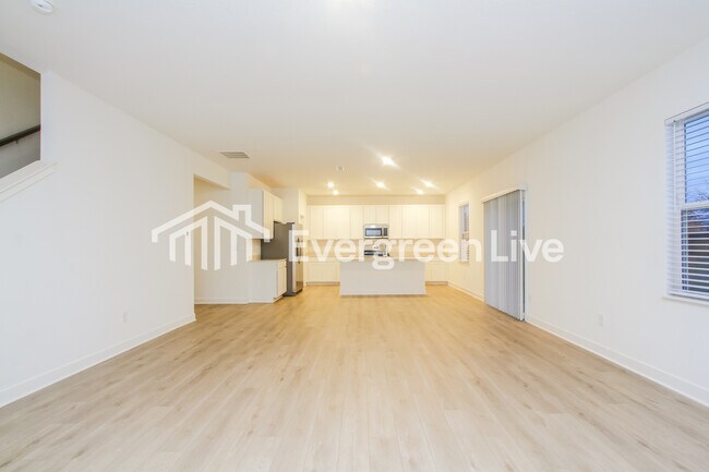 Building Photo - 947 Penrose Pl