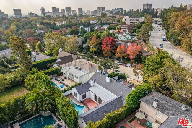 Building Photo - 500 Warner Ave