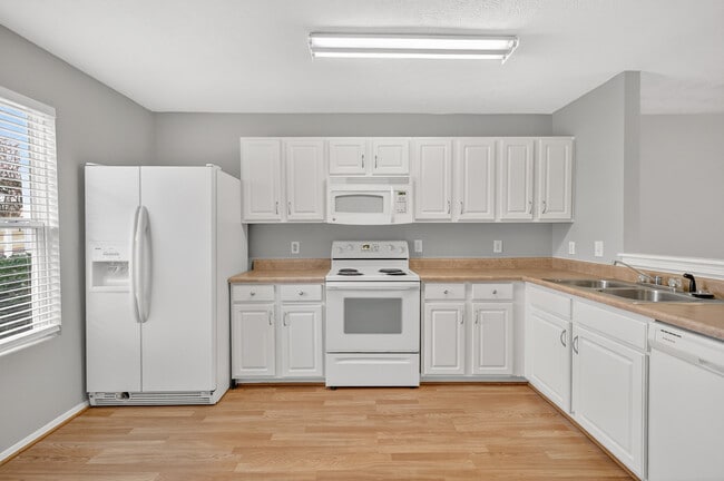 Foto del edificio - 1006 Halifax Ln