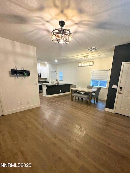 Foto del edificio - 1243 Cedarhaven Ct