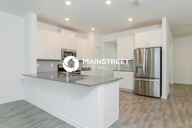 Foto del edificio - 3 Bedroom Pet-Friendly Home in St. Cloud, FL with Main Street Renewal