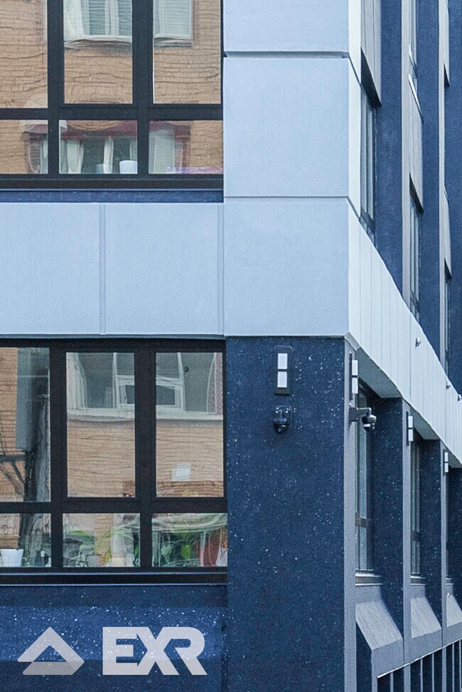 Building Photo - 315 Berry St
