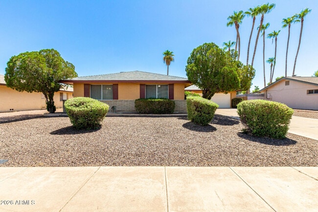 Building Photo - 4013 S Hazelton Ln