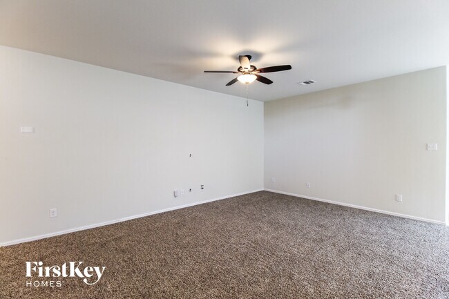 Foto del edificio - 721 Watson Wy