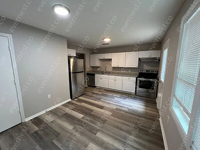 Foto del edificio - 5500 Parker St