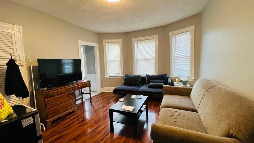 60 Fiske St Unit 2, Waltham, MA 02451 Apartments in Waltham, MA