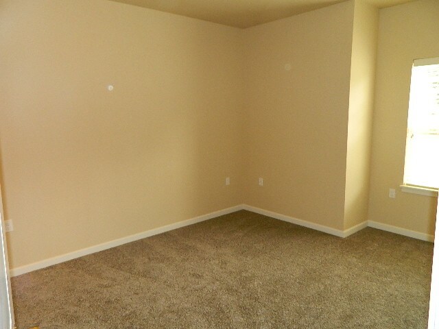 Foto del edificio - 101 NE Brookwood Pkwy