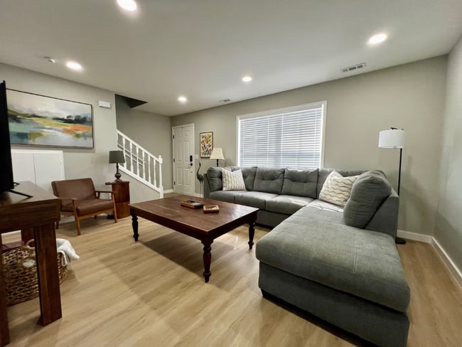 Photo - 406 NW D St Apartment