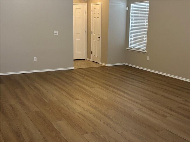 Foto del edificio - 3005 Grant Rd