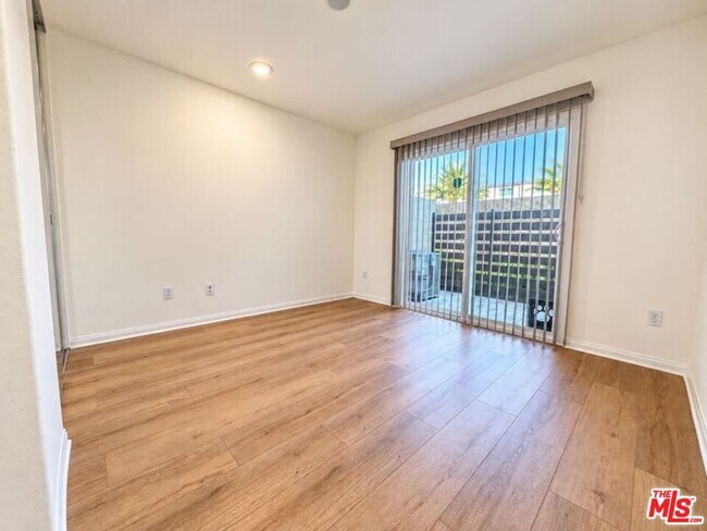 Foto del edificio - 14057 Ruby Ln