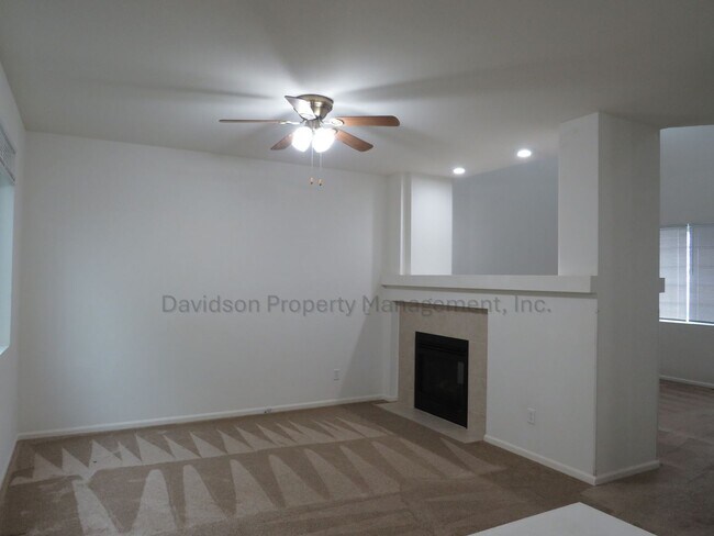 Foto del edificio - Beautiful 3-Bedroom House in Eastern Colorado Springs