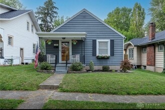 Building Photo - 133 Marlboro Pl