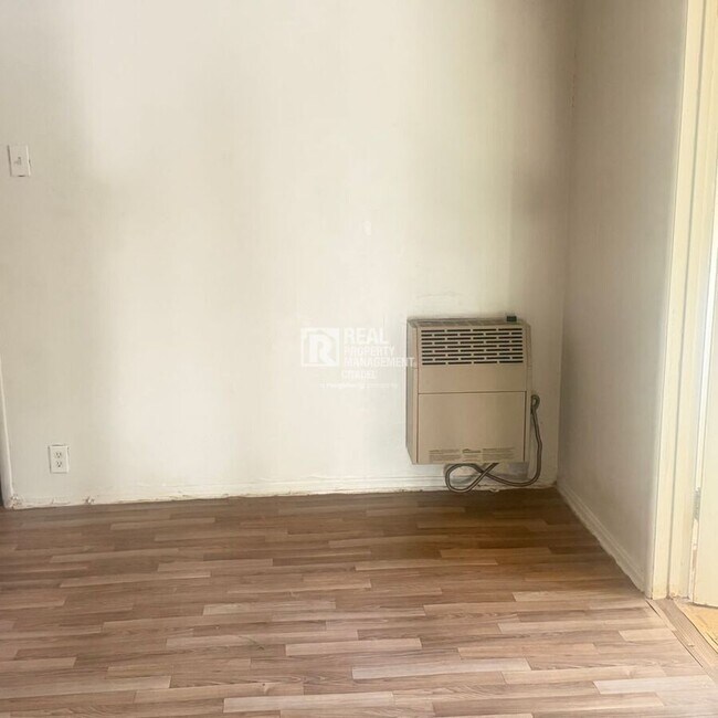 Foto del edificio - 172 E Claremont St