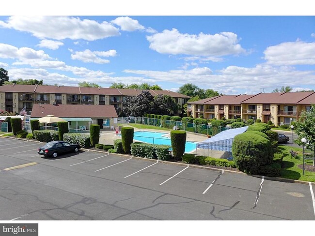 Building Photo - 9906 Bustleton Ave