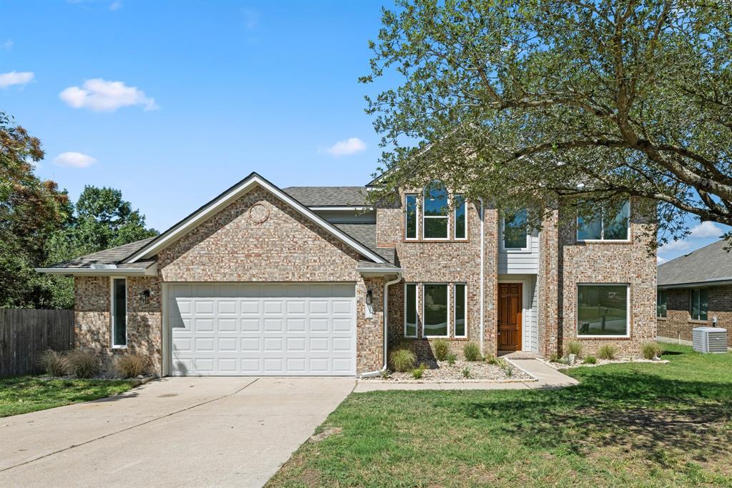 Primary Photo - 2111 Speidel Dr