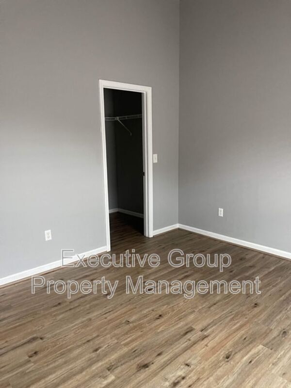 Foto del edificio - 104 Cottage Cir