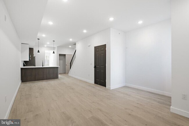 Building Photo - 2326 N 16th St