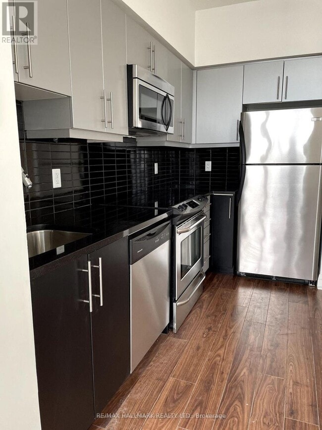 Building Photo - 83 Redpath Ave